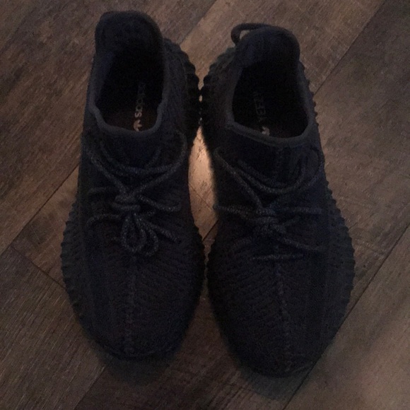 Adidas Yeezy 350 Boost Black 7 - Picture 2 of 5
